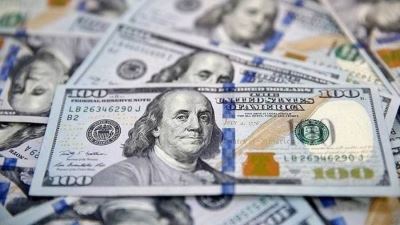 تراجع الدولار الأميركي بعد إعلان وقف إطلاق النار بين إسرائيل وإيران