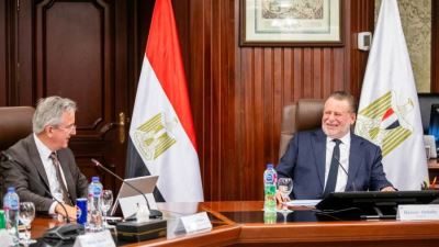 محافظ المركزي يستقبل وفدا من البنك الأوروبي لإعادة الإعمار والتنمية لـ بحث أوجه التعاون المشترك