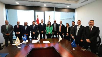 وزير البترول يشهد توقيع اتفاق مع تحالف مصرفي يضم 9 بنوك لتمويل مشروع إنتاج الصودا آش بالعلمين الجديدة