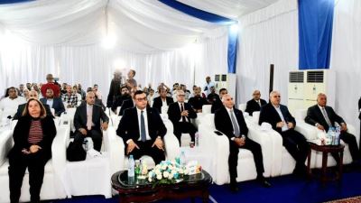  وزير الإسكان يُسلم عددا من عقود وحدات المبادرة الرئاسية "سكن لكل المصريين" بإعلاني "العاشر والرابع عشر" بمدينة العبور الجديدة