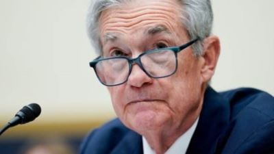 باول: الفيدرالي أمام اختبار صعب بين التضخم وضعف سوق العمل