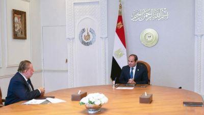 الرئيس السيسي يتابع مع محافظ البنك المركزي تحسن المؤشرات وتراجع سعر الصرف وانحسار التضخم