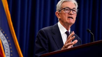 تحذير باول... هل يقلقه التضخم والوظائف؟