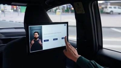 بنك الإمارات دبي الوطني ينظم حملة للتوعية بمخاطر الاحتيال داخل سيارات الأجرة