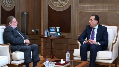 رئيس الوزراء يلتقي محافظ البنك المركزي لمتابعة جهود التنسيق المشترك في عدد من الملفات الاقتصادية