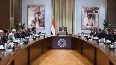 رئيس الوزراء يتابع تنفيذ مُخرجات اللجنة الاستشارية للتنمية العمرانية وتصدير العقار بحضور وكيل محافظ المركزي لقطاع التعليمات الرقابية