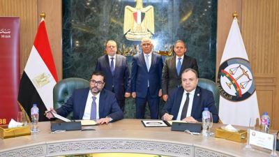 محافظ البنك المركزي يشهد توقيع بروتوكولي تعاون بين النيابة العامة وبنك مصر و«I-Score»