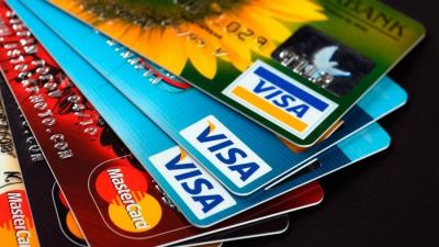 سقف فوائد بطاقات الائتمان يثير مخاوف البنوك.. لماذا؟