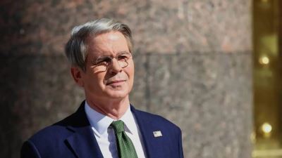 بيسنت يحذر: تآكل ثقة الأميركيين يهدد استقلالية الاحتياطي الفيدرالي