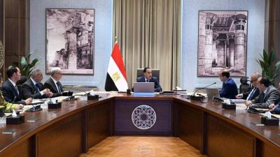 رئيس الوزراء يستعرض التقديرات الأولية لمشروع موازنة العام المالي 2026/2027