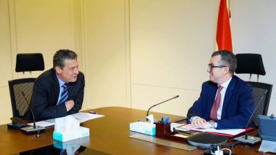 وزير التخطيط والتنمية الاقتصادية يبحث مع البنك الأوروبي لإعادة الإعمار والتنمية دعم استقرار الاقتصاد المصري في ظل التحديات العالمية