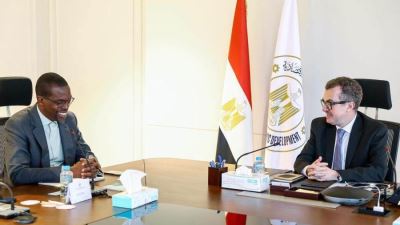 وزير التخطيط والتنمية الاقتصادية يبحث مع ممثلي البنك الإفريقي للتنمية سبل تعزيز التعاون لدفع مجالات التنمية الاقتصادية