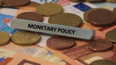 كيف تتعامل البنوك المركزية مع تعقد توقعات التضخم عالميا؟