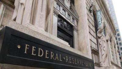 انقسام داخل مجلس الاحتياطي الفيدرالي الأمريكي مع تثبيت الفائدة عند 3.5% – 3.75%