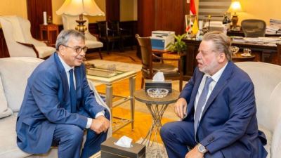محافظ البنك المركزي المصري يبحث مع نظيره التونسي أوجه التعاون المشترك بين الجانبين