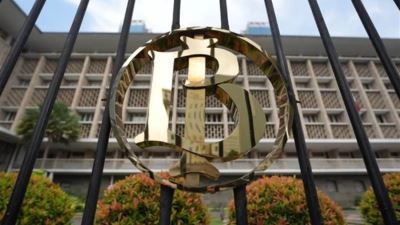Indonesian Stocks Slip After Central Bank Governor Resigns