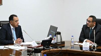 رئيس الوزراء يستعرض خطة التحرك والرؤية الاستراتيجية لرئيس جهاز تنمية المشروعات