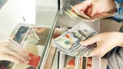 الدولار يرتفع 5 قروش خلال تعاملات اليوم ليسجل 52.17 جنيه للبيع بالبنك الأهلي المصري