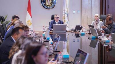 وزير التخطيط والتنمية الاقتصادية يستعرض التطورات الاقتصادية وملامح البرنامج الوطني للتحول الاقتصادي مع مؤسسات التمويل ووكالات التصنيف الدولية