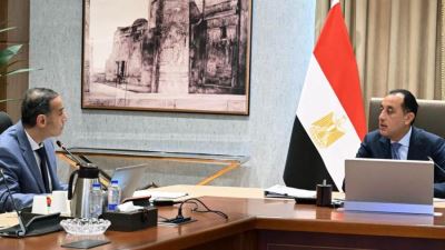 رئيس الوزراء يبحث مع رئيس الهيئة العامة للرقابة المالية مستجدات الأنشطة المالية غير المصرفية والجهود المبذولة لتعزيز إسهامها في الاقتصاد الوطني