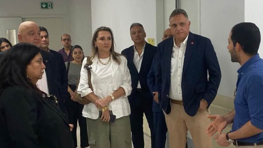 وفد بنك saib يزور مركز الدكتور مجدي يعقوب للقلب وفد بنك saib يزور مركز الدكتور مجدي يعقوب للقلب